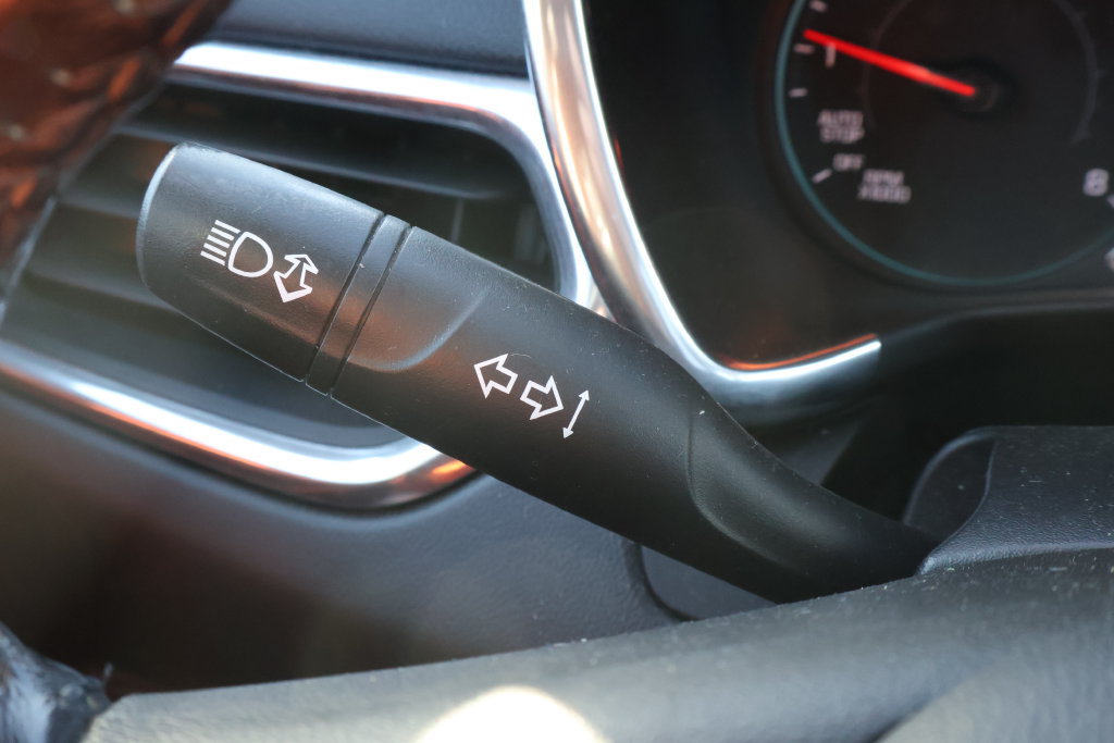 Used 2019 Chevrolet Equinox LT w/ Sun & Navigation Package FWD image 21