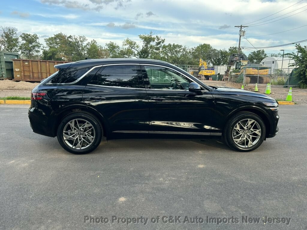 Used 2022 Genesis GV70 2.5T w/ Advanced Package AWD/4WD image 8