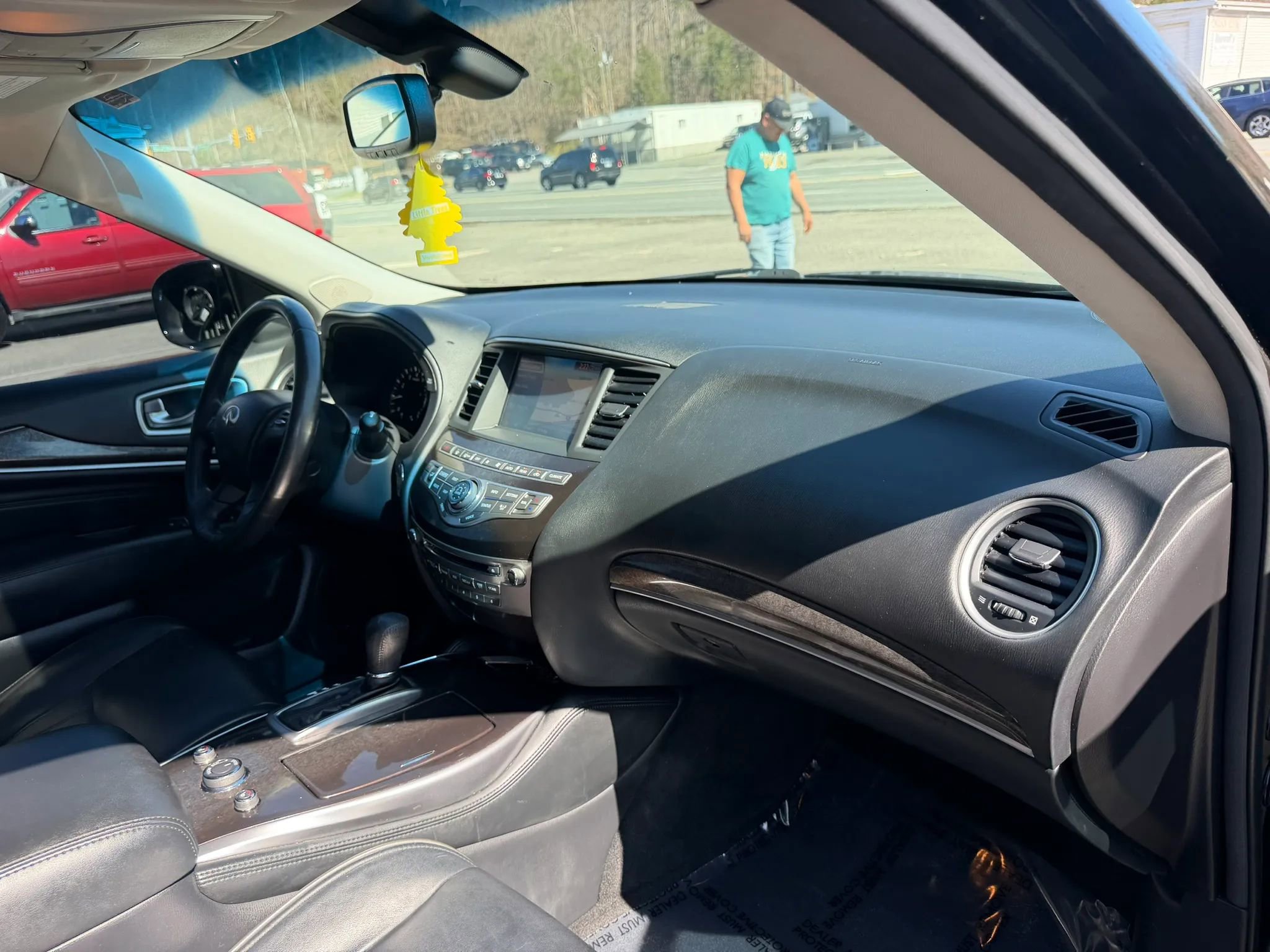 Used 2014 INFINITI QX60 AWD w/ Premium Plus Package image 17