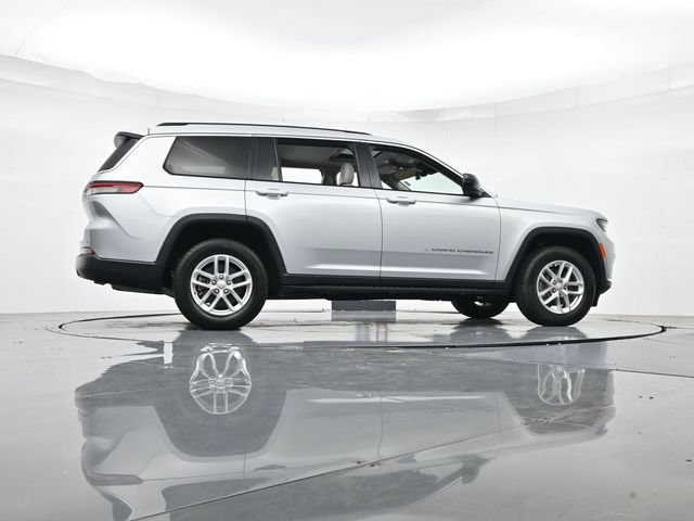 Used 2023 Jeep Grand Cherokee L Laredo w/ Luxury Tech Group I AWD/4WD image 35