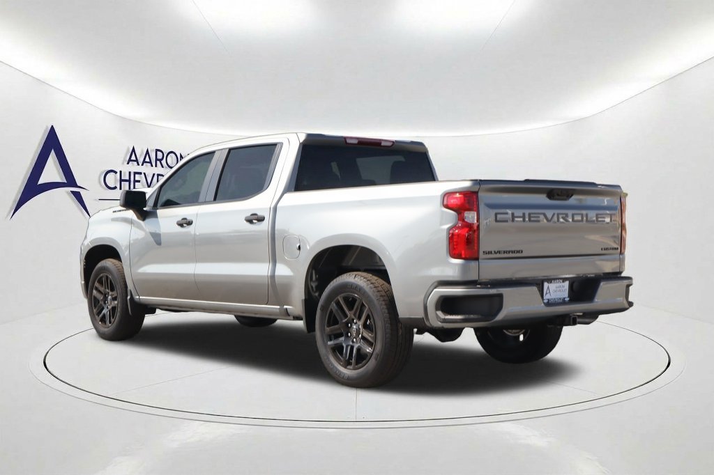 New 2026 Chevrolet Silverado 1500 Custom w/ LPO, Dark Essentials Package RWD image 7