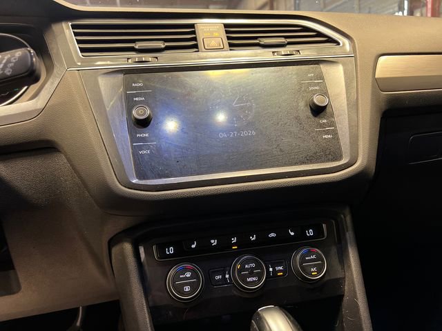 Used 2021 Volkswagen Tiguan SE R-Line FWD image 24