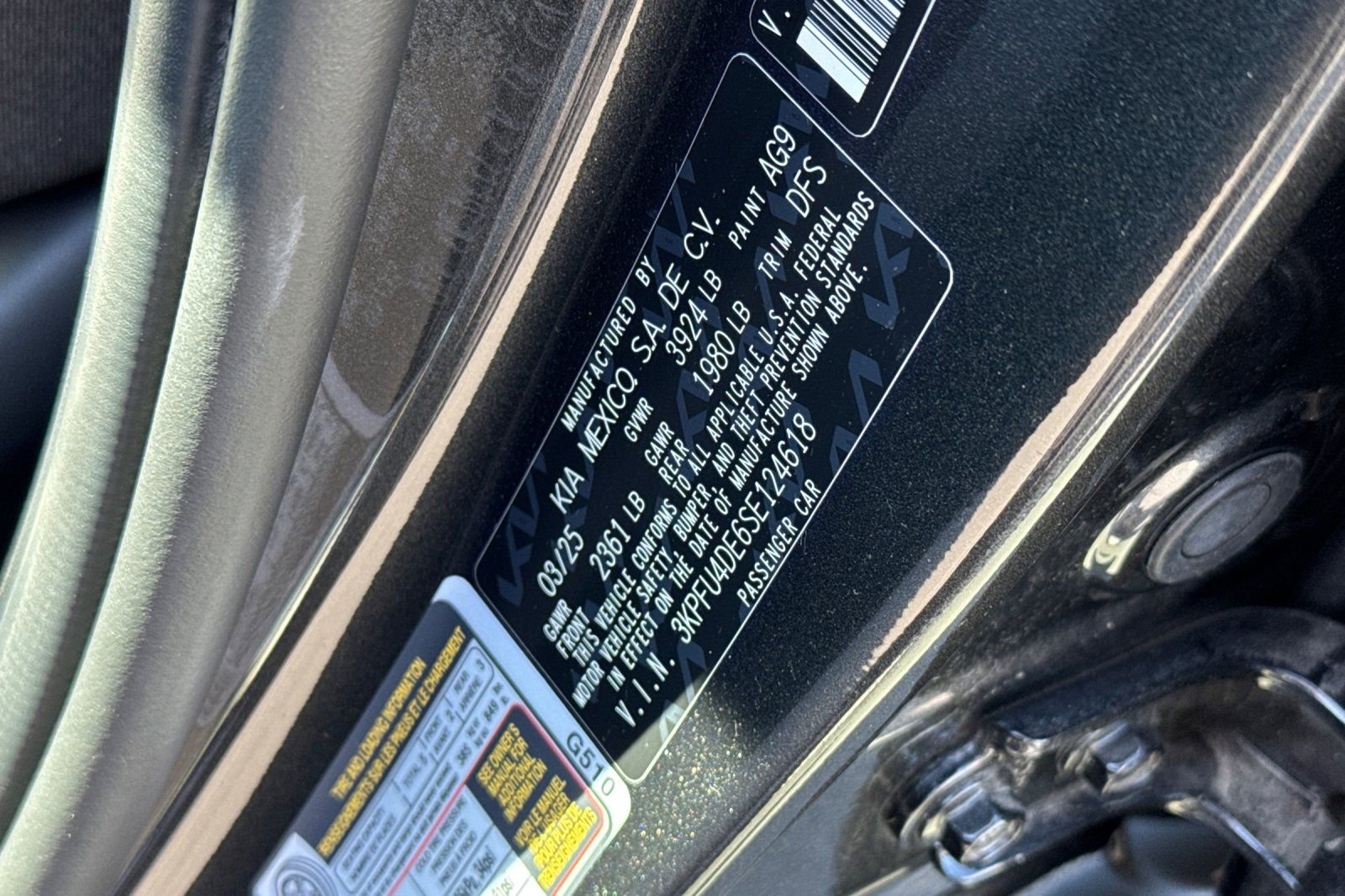 Used 2025 Kia K4 EX image 32