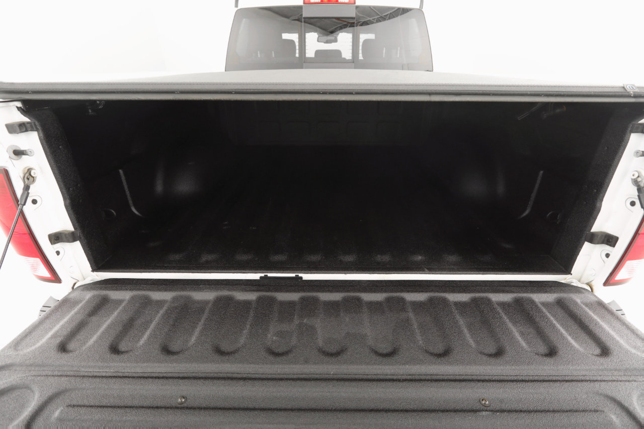 Used 2017 RAM 1500 Classic SLT w/ SLT Plus D￩cor Group image 35