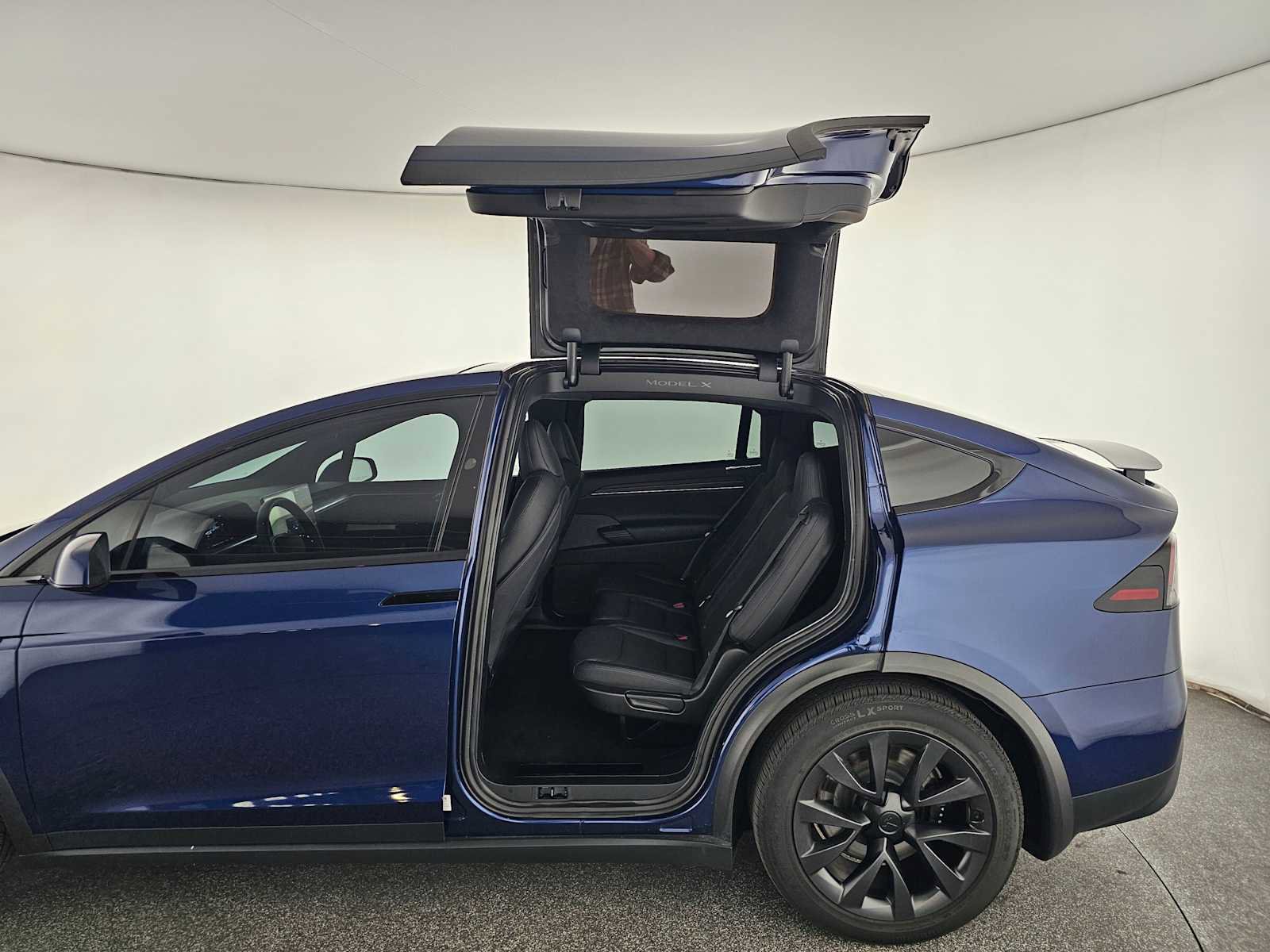 Used 2024 Tesla Model X AWD/4WD image 15