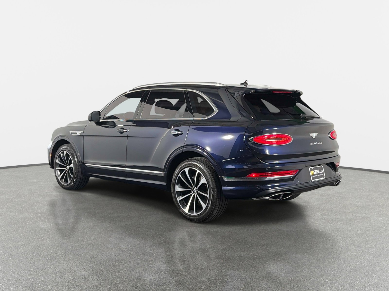 Used 2024 Bentley Bentayga AWD/4WD image 5