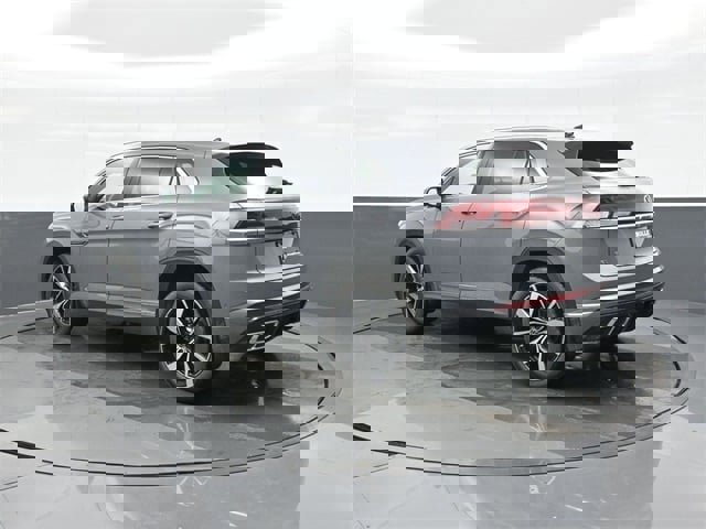 New 2026 Volkswagen Atlas Cross Sport SEL Premium R-Line image 5