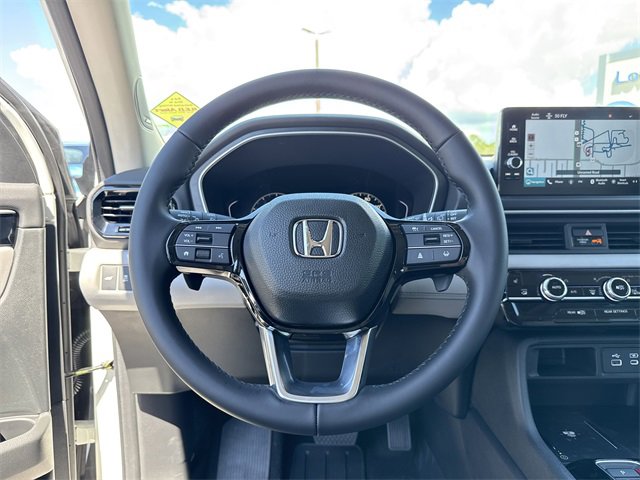 New 2025 Honda Pilot Touring image 34