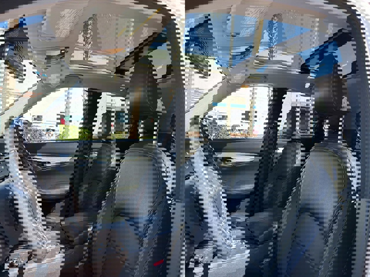 Used 2020 INFINITI QX50 Luxe w/ Navigation Package image 9