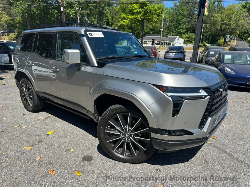 Used 2024 Lexus GX 550 w/ Accessory Package (Z1) AWD/4WD image 2