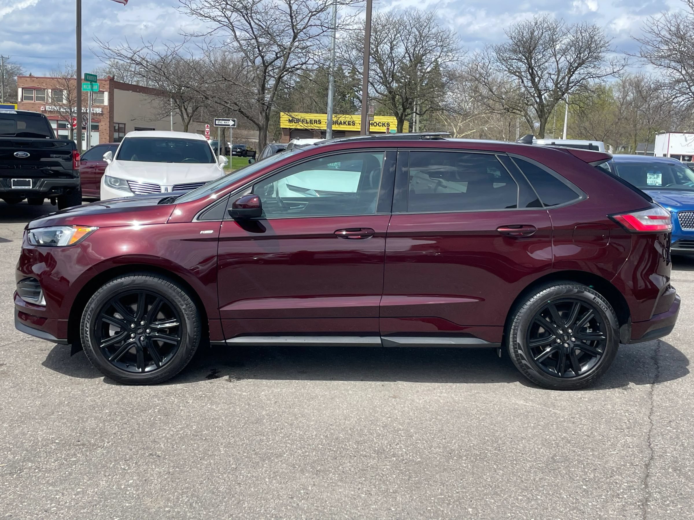 Used 2024 Ford Edge ST-Line AWD/4WD image 8