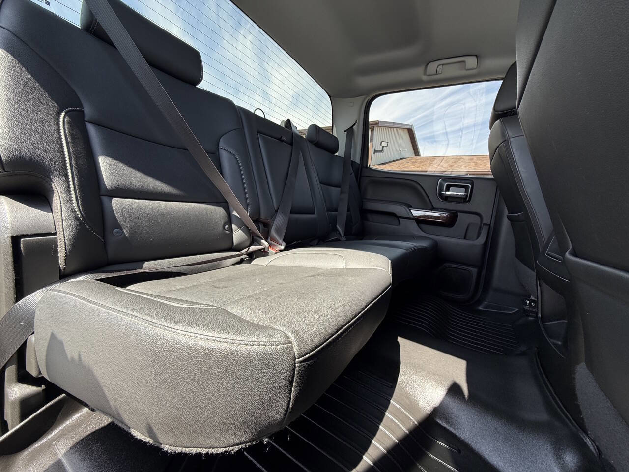 Used 2019 GMC Sierra 2500 SLT w/ Duramax Plus Package AWD/4WD image 13