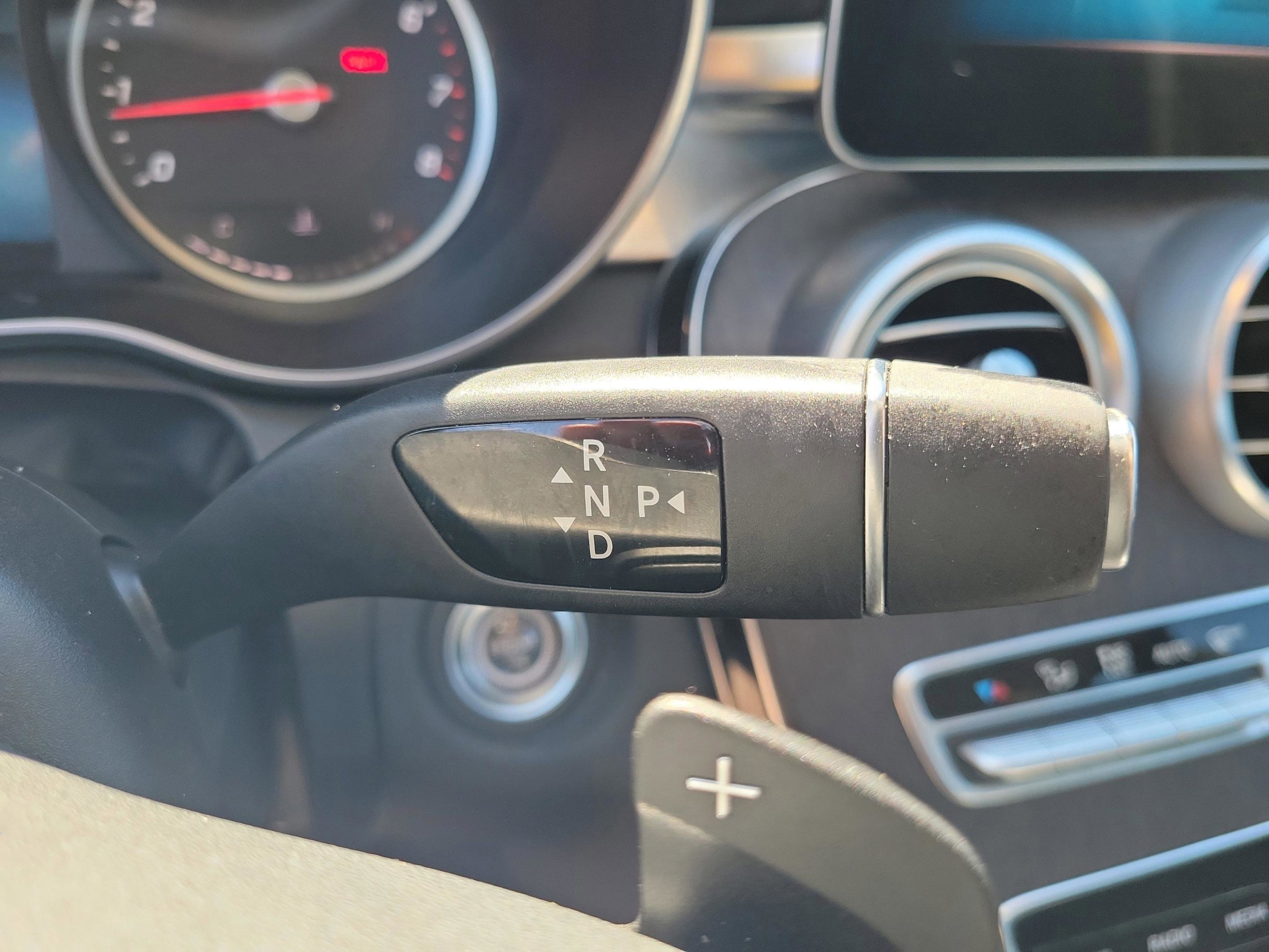 Used 2020 Mercedes-Benz C 300 Sedan image 34