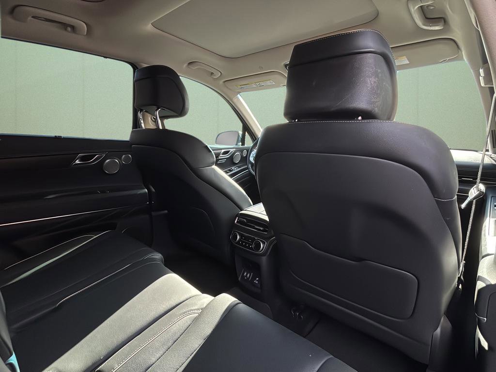Used 2023 Genesis GV80 2.5T w/ Prestige 20" Package image 49