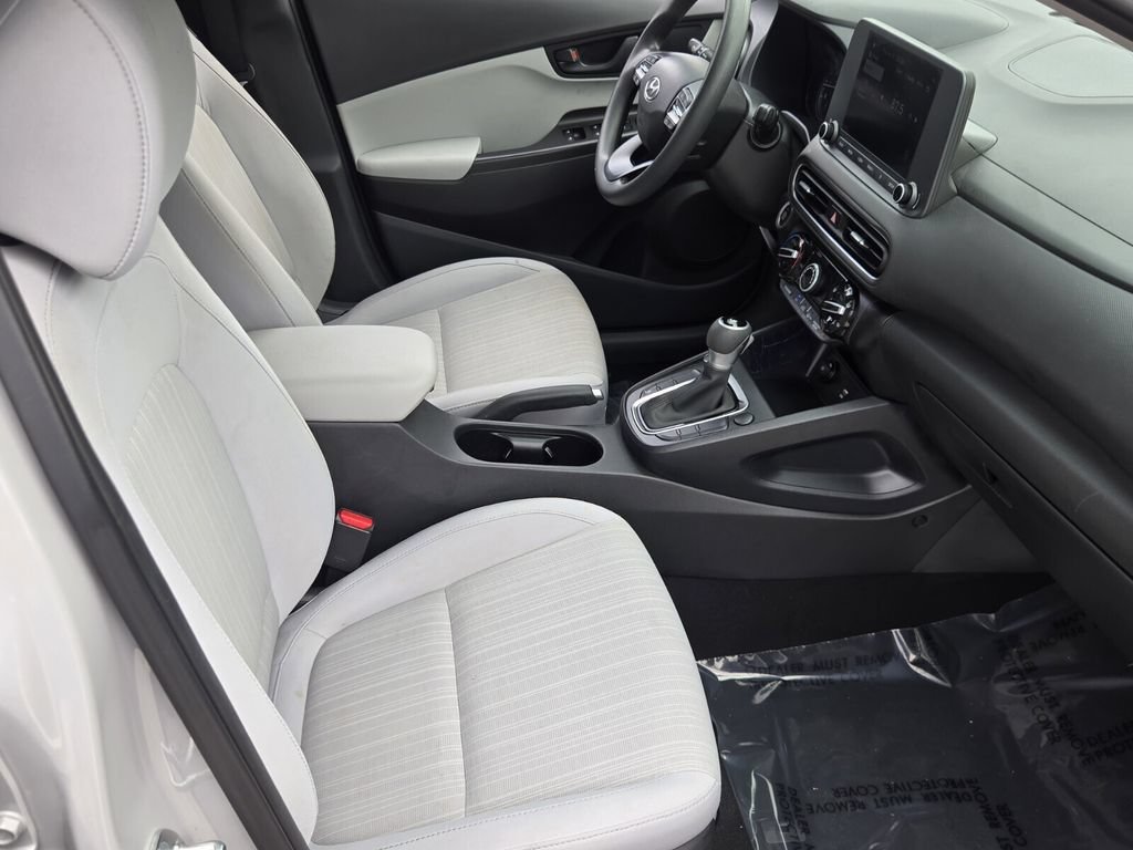 Used 2023 Hyundai Kona SEL FWD image 16
