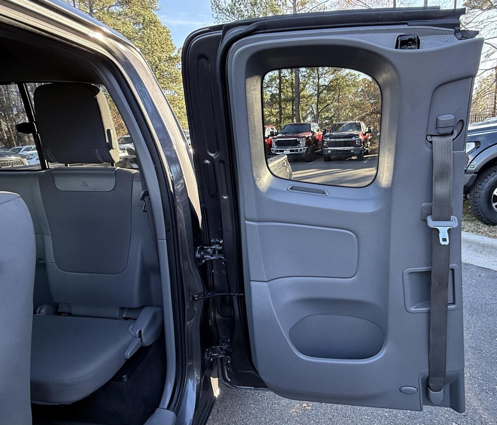 Used 2015 Toyota Tacoma 4x4 Access Cab image 24