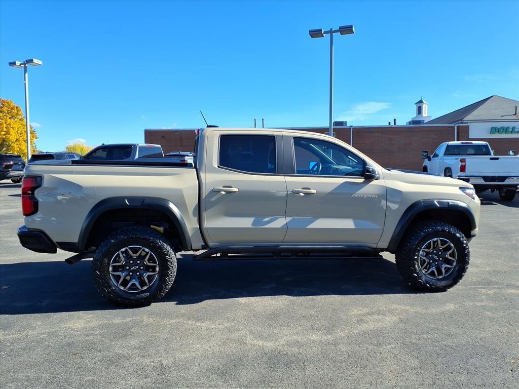 Used 2024 Chevrolet Colorado ZR2 w/ ZR2 Convenience Package III image 5