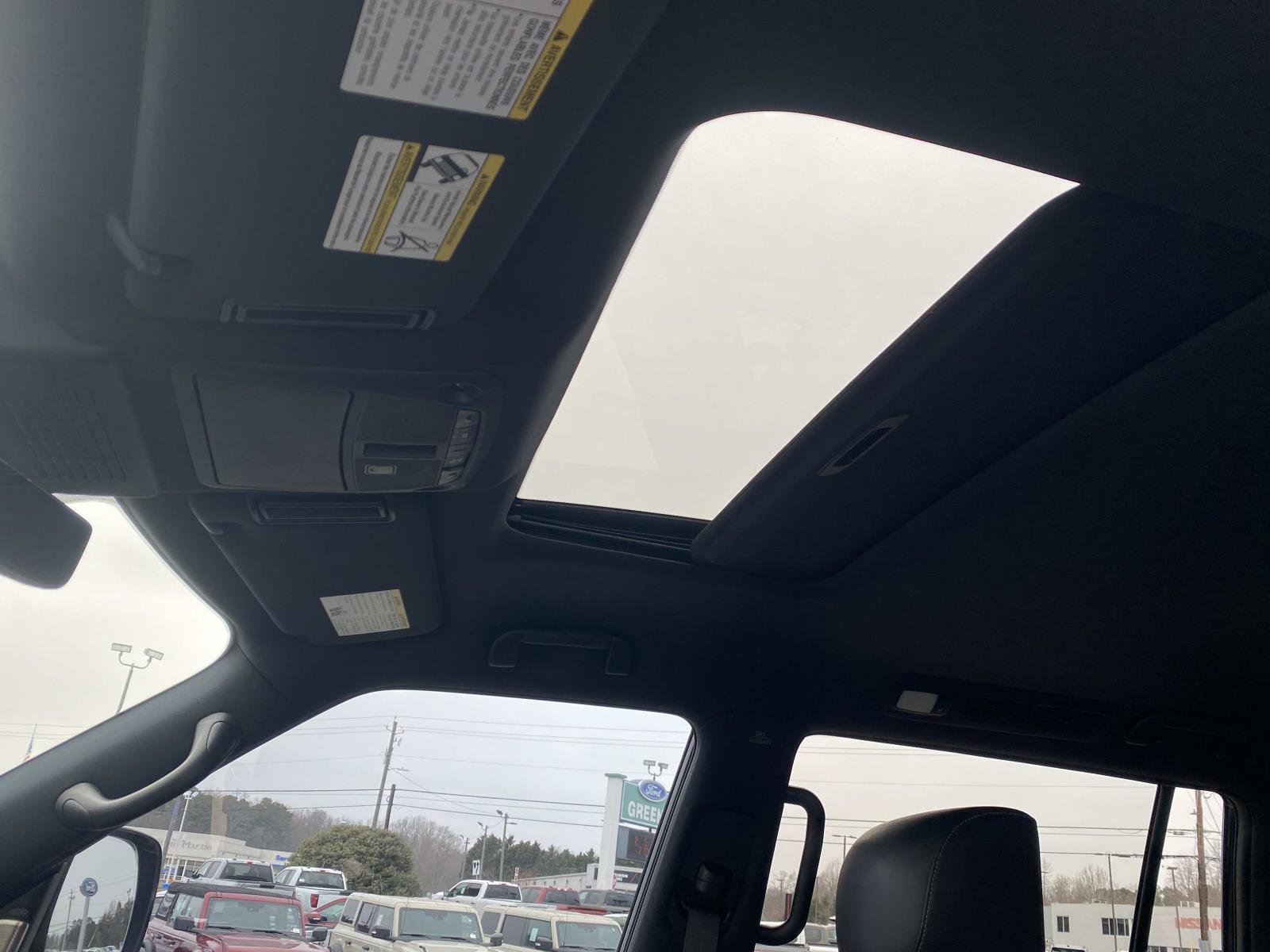 Used 2021 INFINITI QX80 Sensory w/ All-Season Package image 21