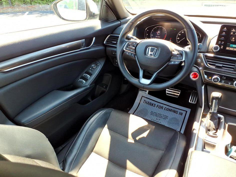 Used 2018 Honda Accord Sport image 10