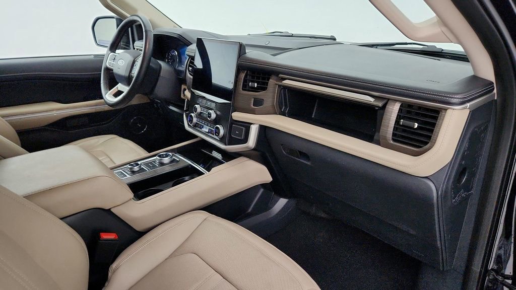 Used 2024 Ford Expedition Limited image 24