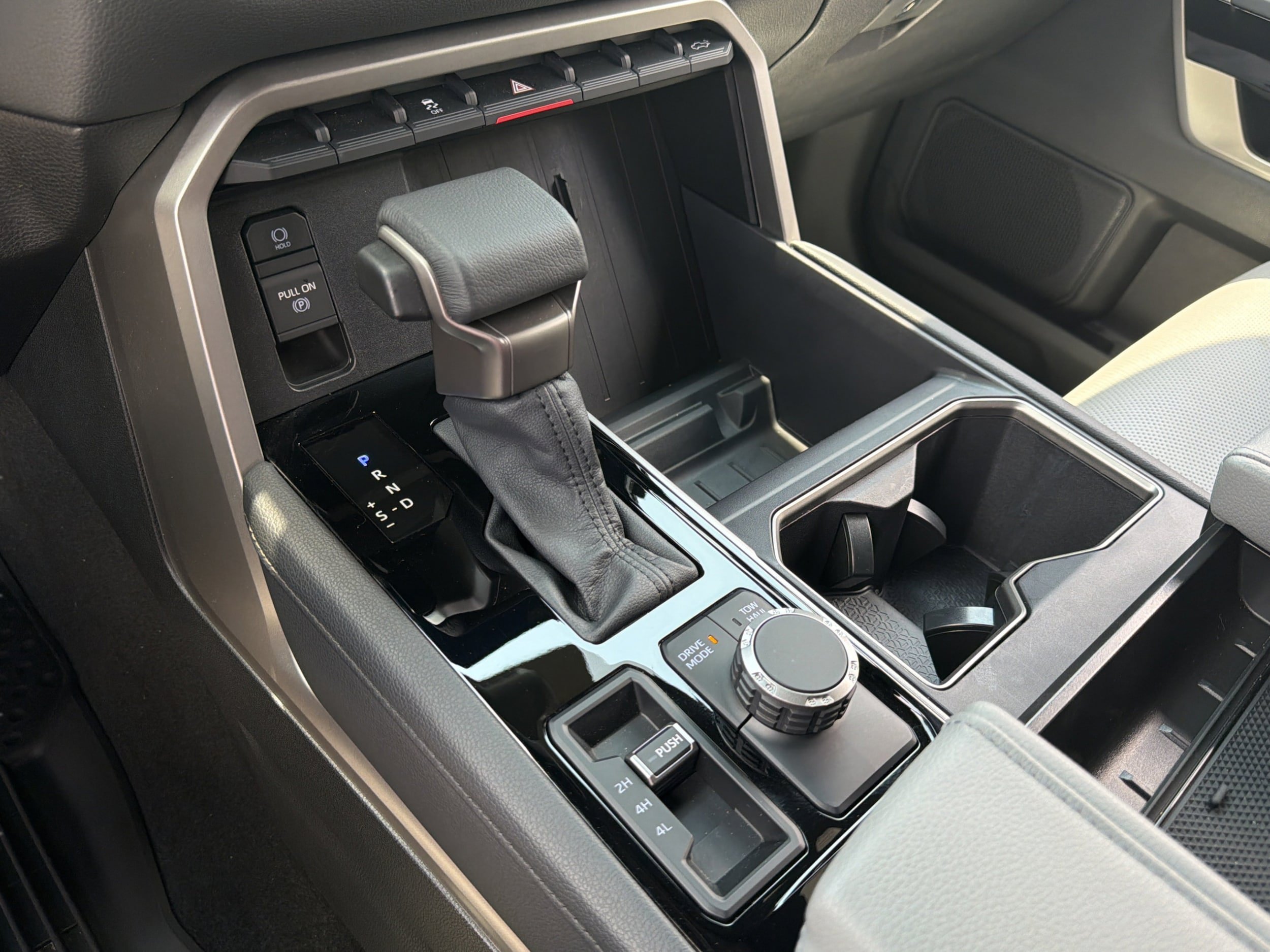 Certified 2025 Toyota Tundra Limited AWD/4WD image 18