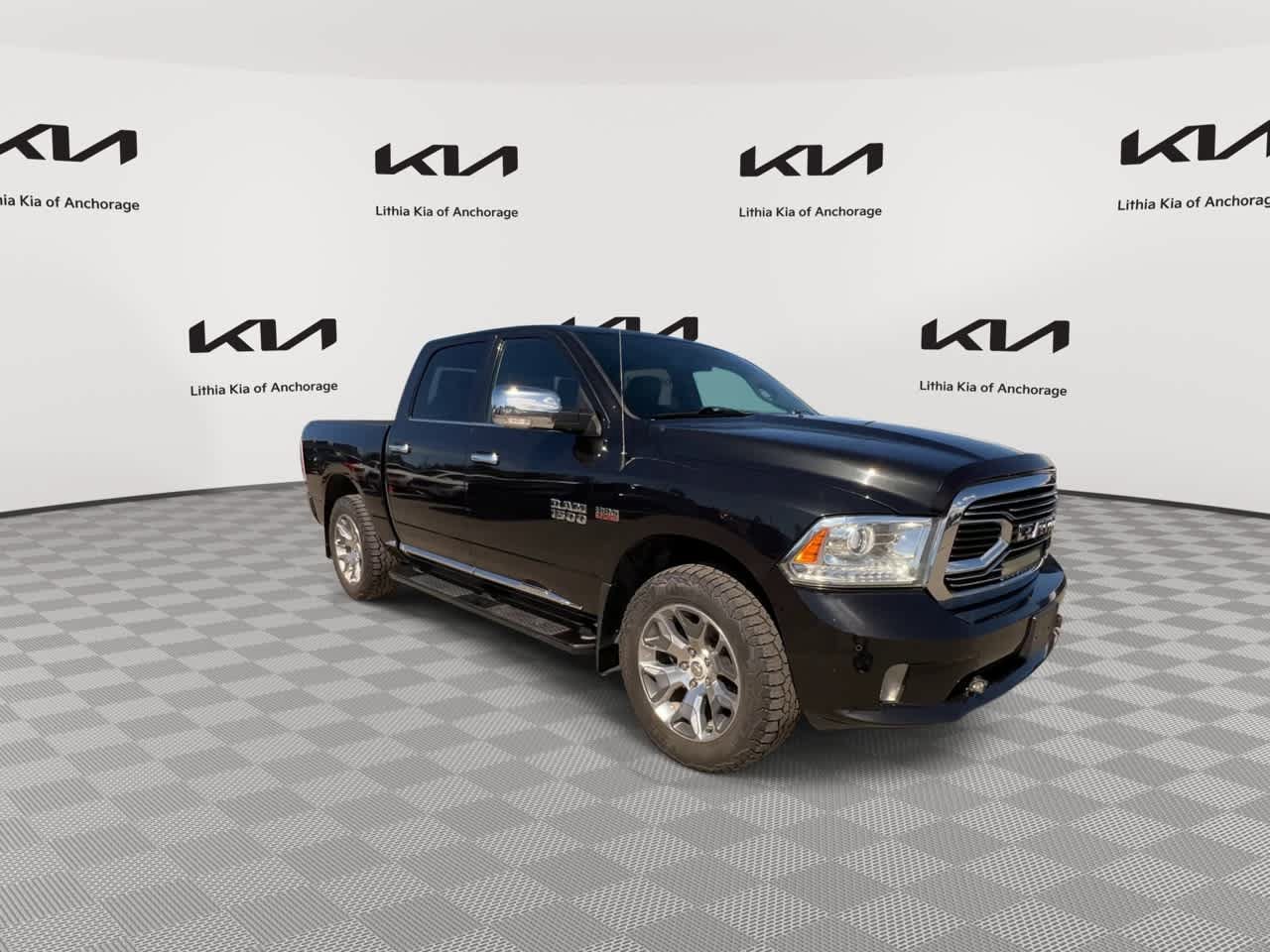 Used 2017 RAM 1500 Limited AWD/4WD image 2