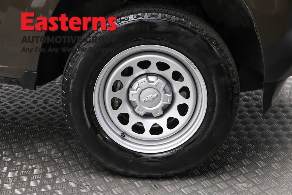 Used 2023 Chevrolet Colorado W/T image 28