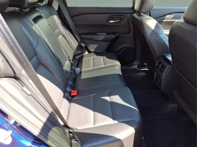 Used 2024 Nissan Rogue SV w/ SV Premium Package AWD/4WD image 17