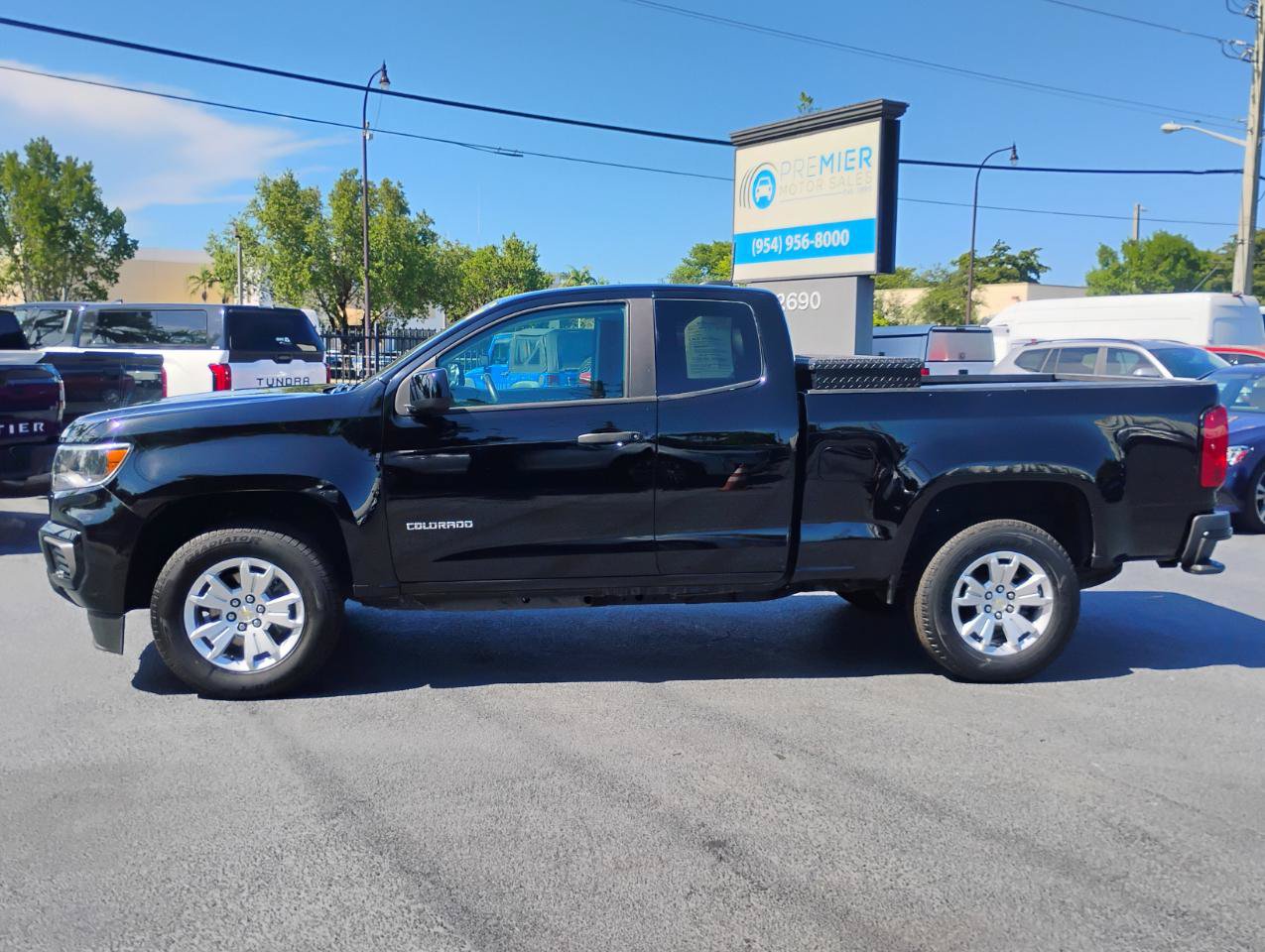 Used 2022 Chevrolet Colorado LT w/ Fleet Safety Package RWD image 3