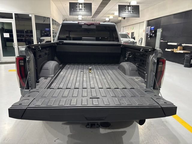 Used 2024 GMC Sierra 2500 AT4 w/ Technology Package image 33