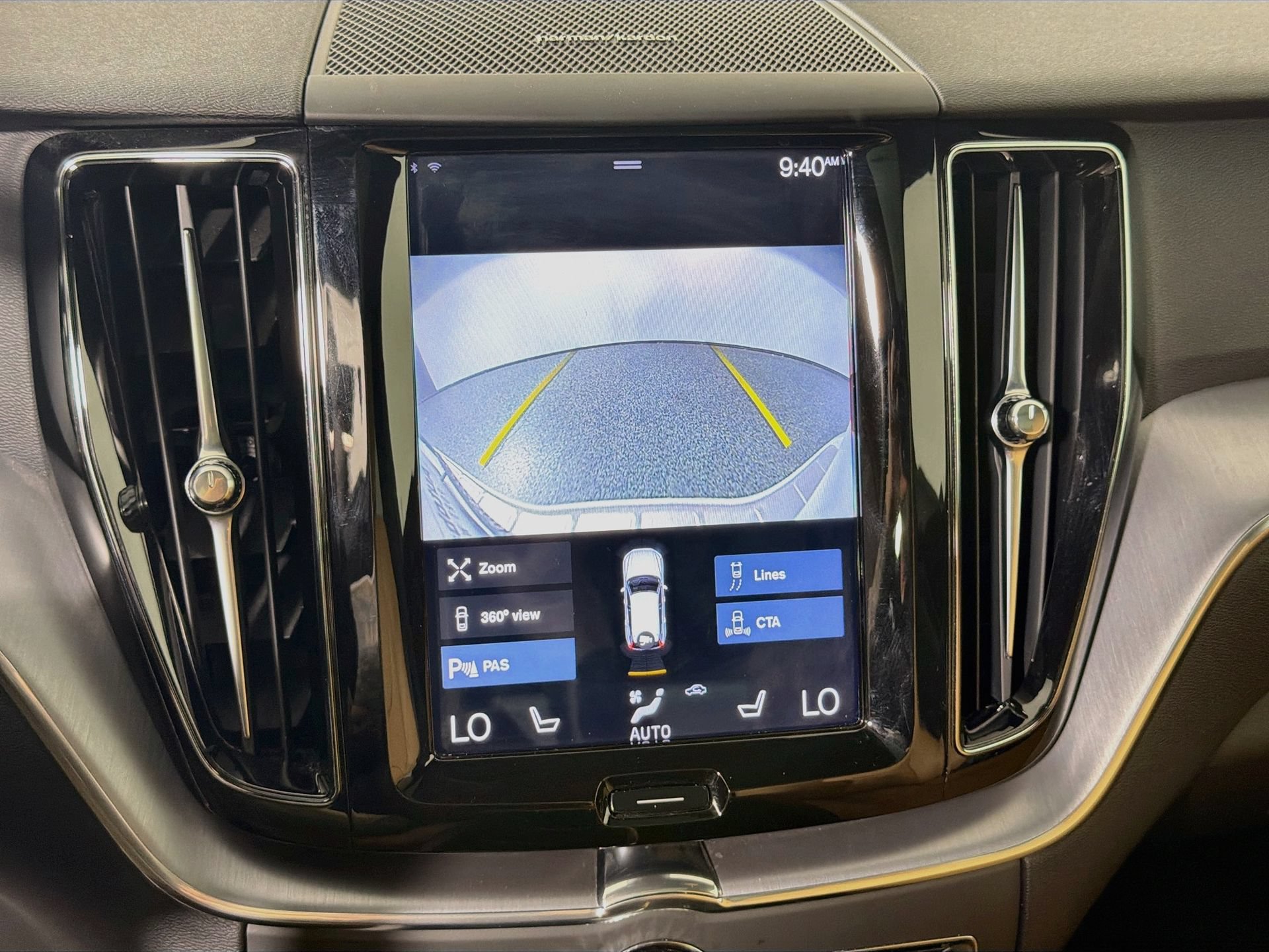 Used 2020 Volvo XC60 T5 Momentum w/ Protection Package Premier AWD/4WD image 15