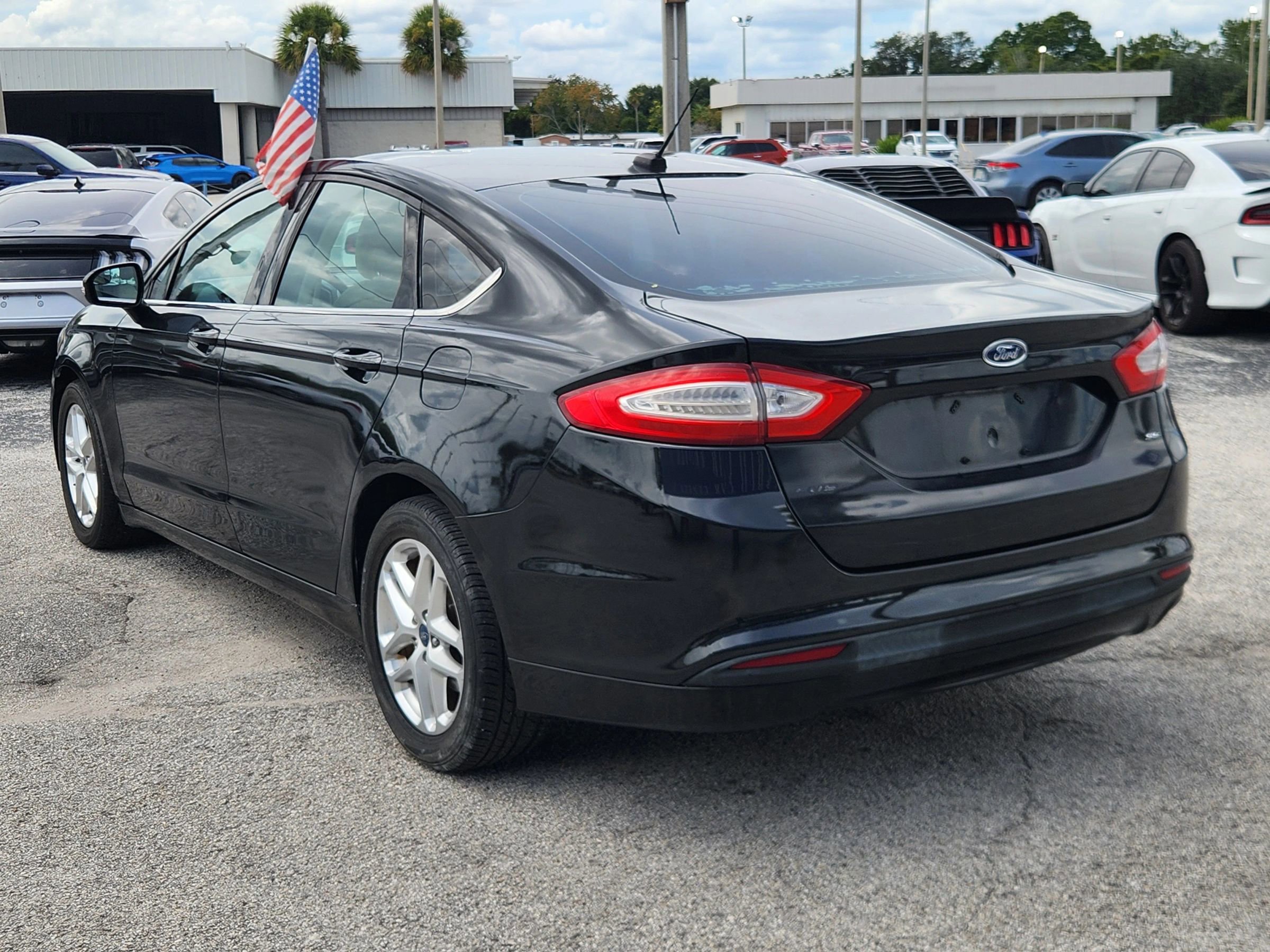 Used 2013 Ford Fusion SE image 6