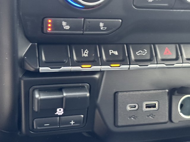 Used 2020 Chevrolet Silverado 2500 LT w/ Convenience Package image 32