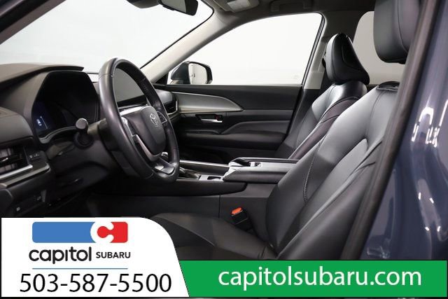 Used 2024 Toyota Grand Highlander XLE image 13