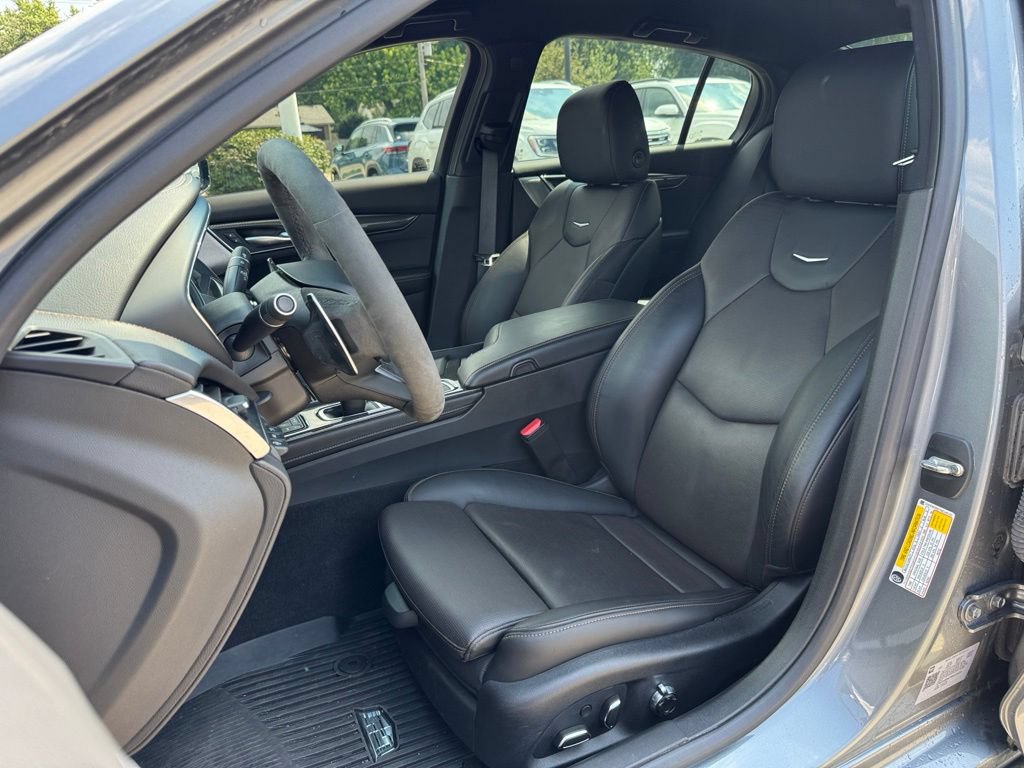 Used 2021 Cadillac CT5 V w/ Premium Package RWD image 5