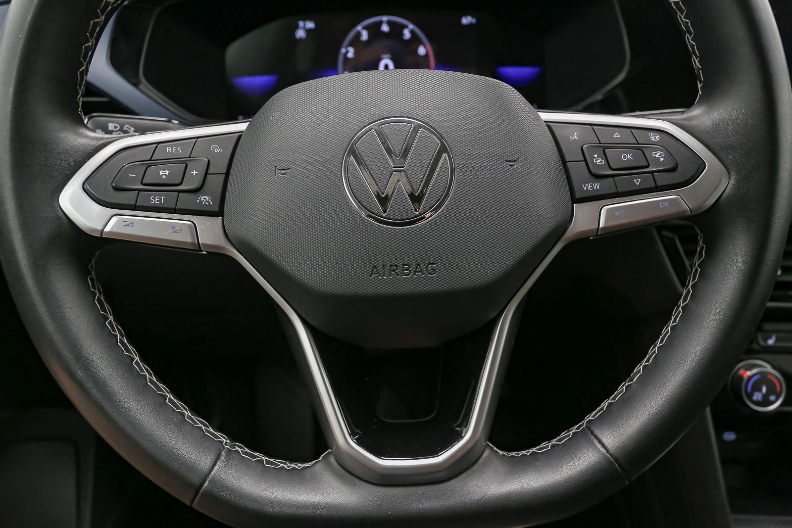 Used 2023 Volkswagen Taos SE w/ Black Wheel Package FWD image 30