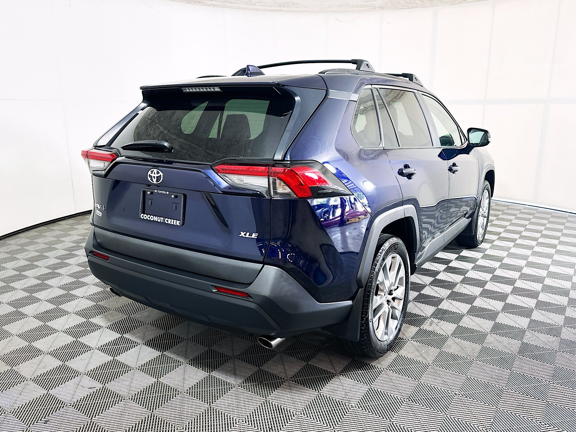 Used 2024 Toyota RAV4 XLE Premium w/ Weather Package FWD image 3