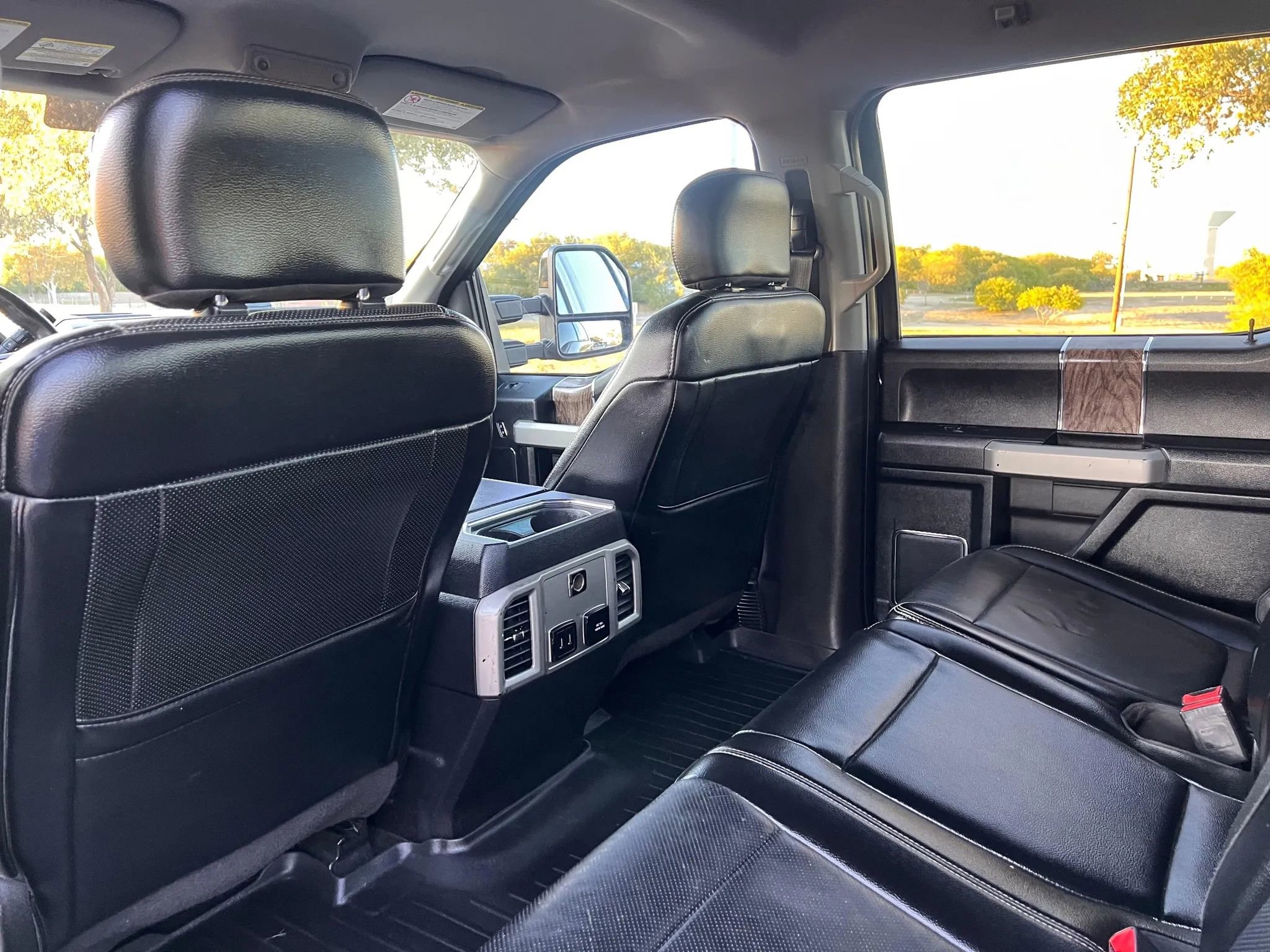 Used 2018 Ford F250 Lariat w/ Lariat Ultimate Package image 10