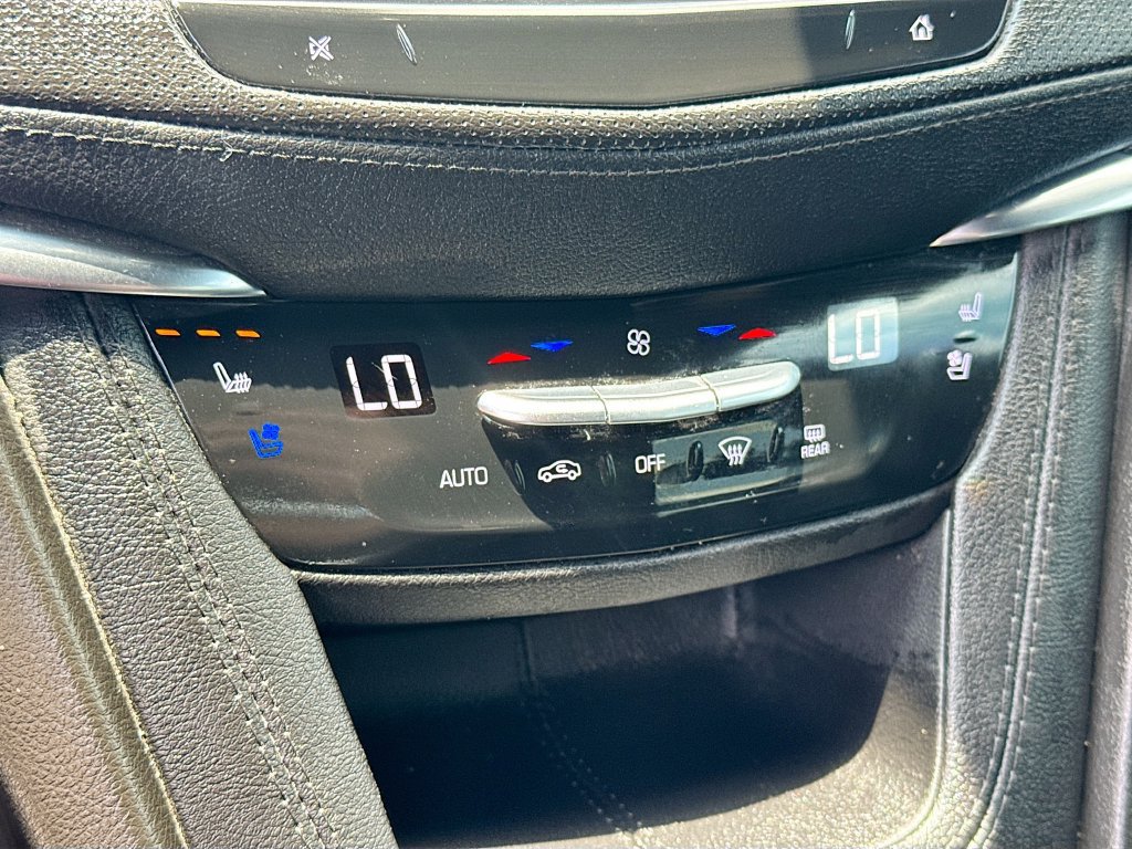 Used 2024 Cadillac XT5 Sportv w/ Technology Package AWD/4WD image 15