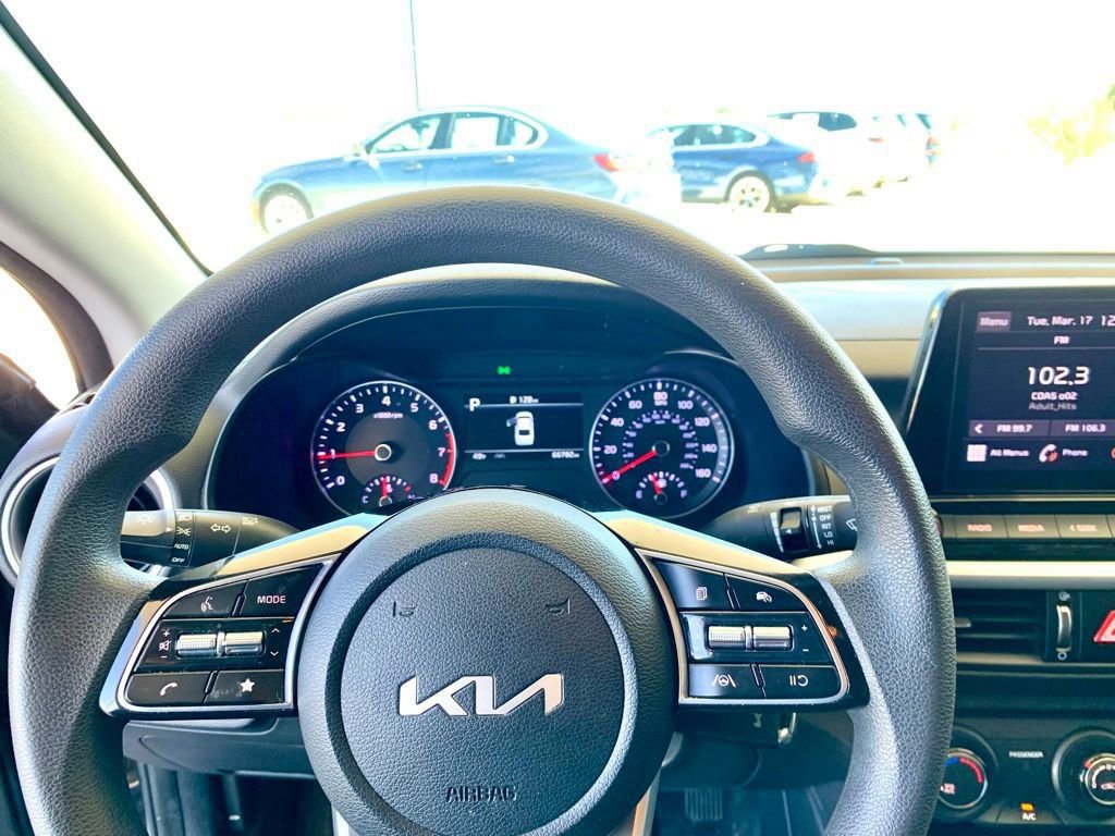 Used 2022 Kia Forte LXS w/ LXS Technology Package image 18