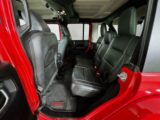 Used 2019 Jeep Wrangler Unlimited Sahara w/ Dual Top Group AWD/4WD image 27