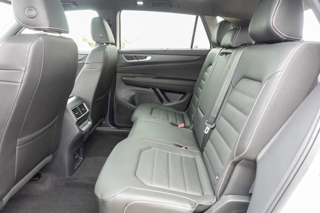 New 2026 Volkswagen Atlas Cross Sport SEL image 28
