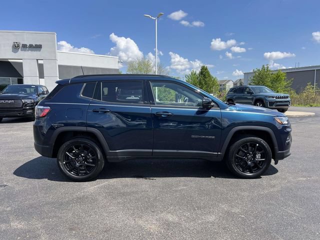 New 2026 Jeep Compass Latitude AWD/4WD image 10