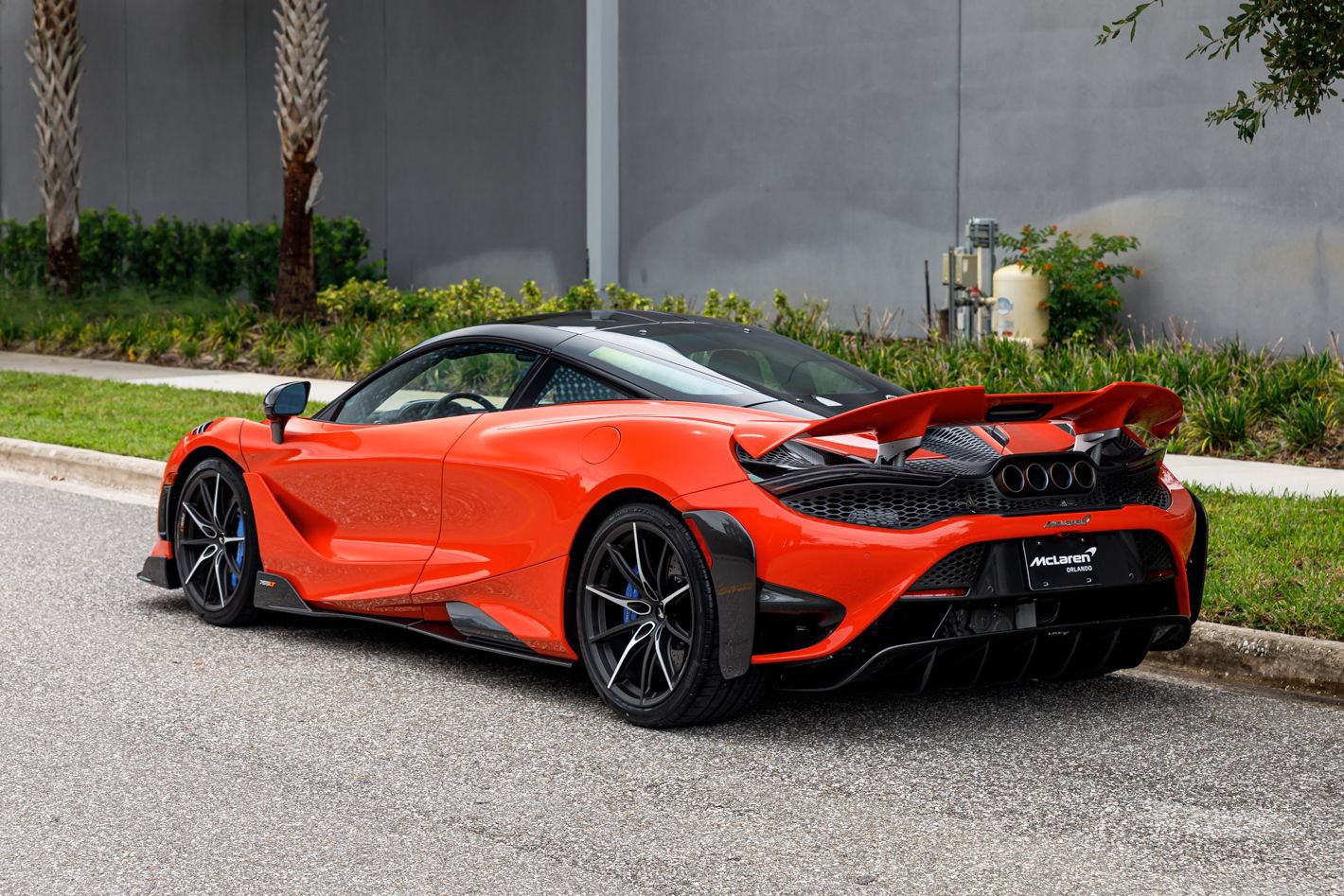 Used 2021 McLaren 765LT RWD image 26