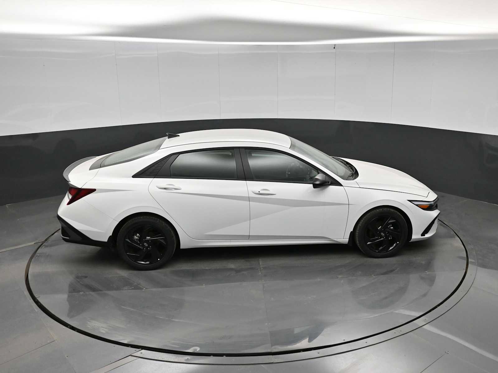 New 2026 Hyundai Elantra Sport FWD image 32