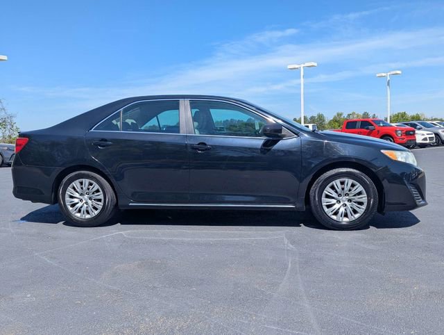 Used 2012 Toyota Camry LE image 3