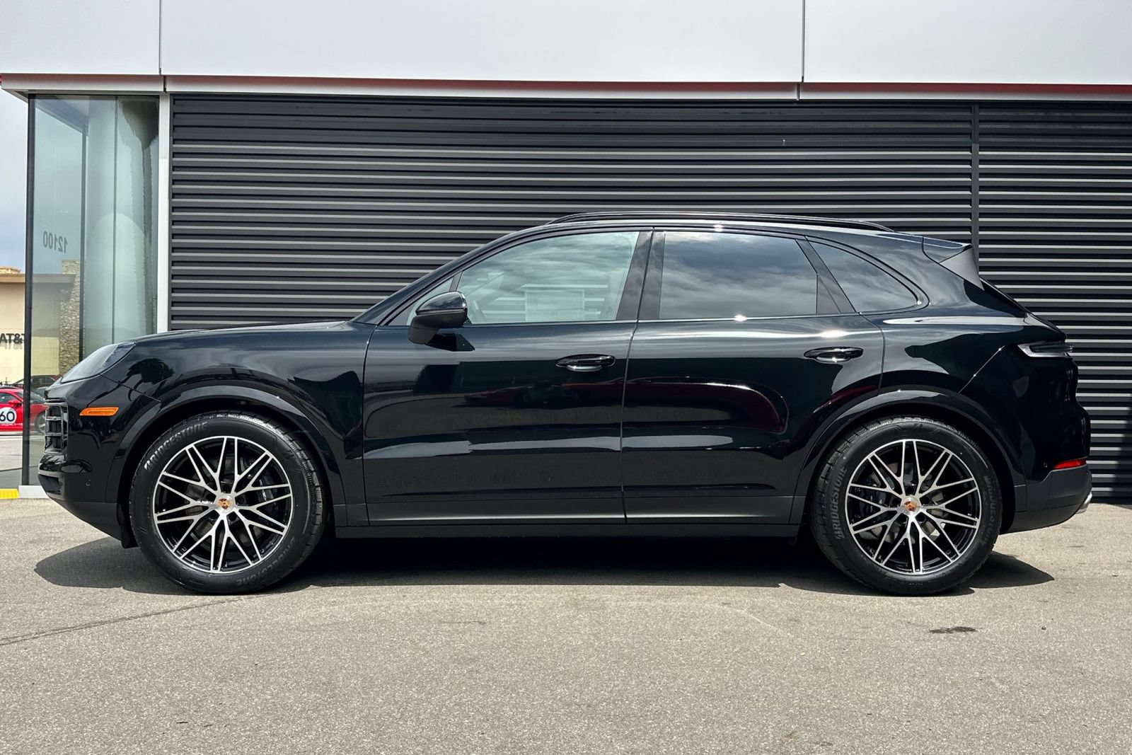 New 2026 Porsche Cayenne AWD/4WD image 2