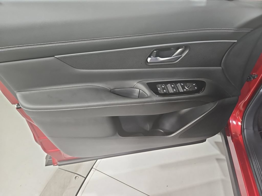 Certified 2025 Nissan Murano SV AWD/4WD image 12