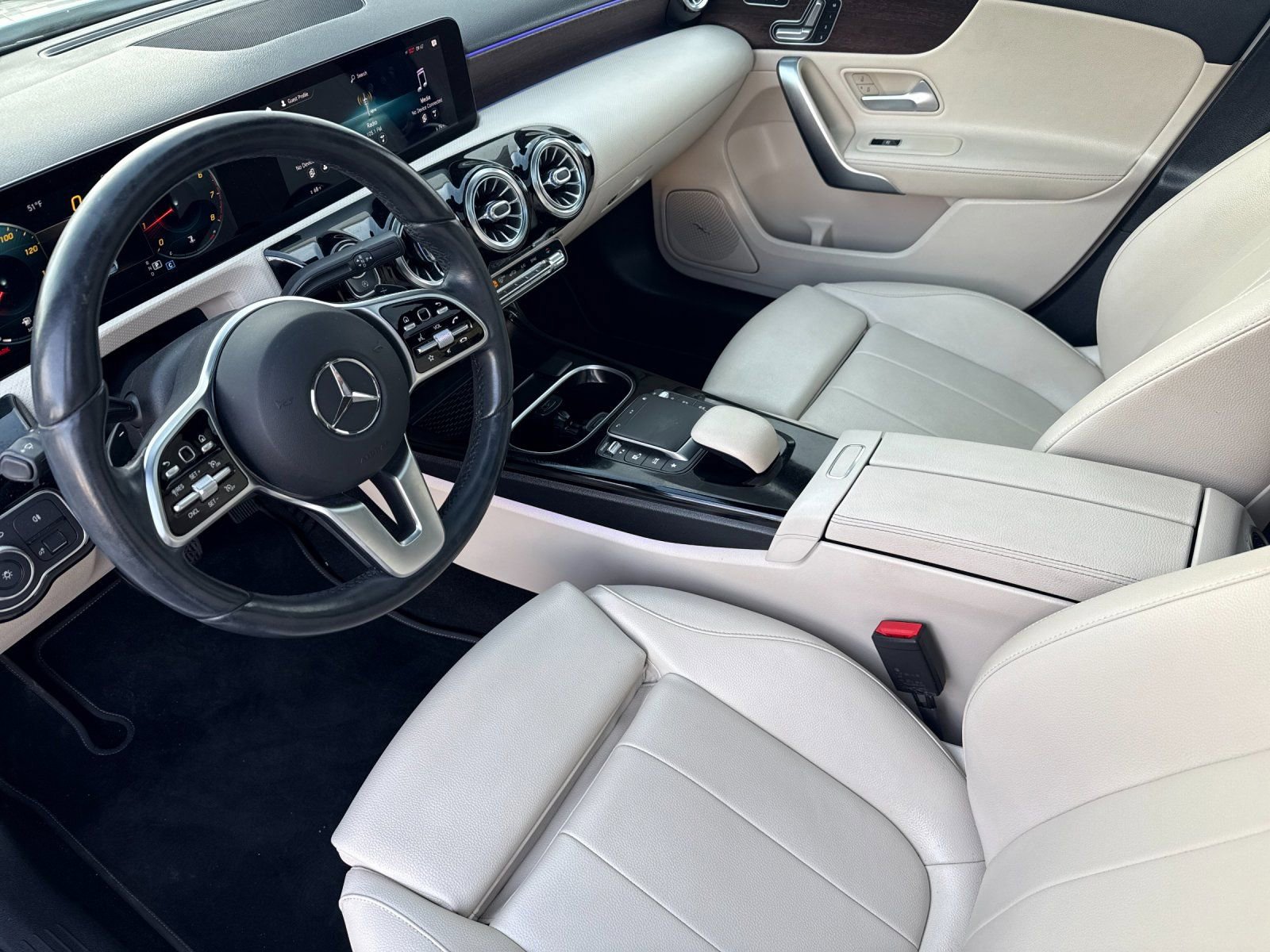 Used 2021 Mercedes-Benz A 220 image 9