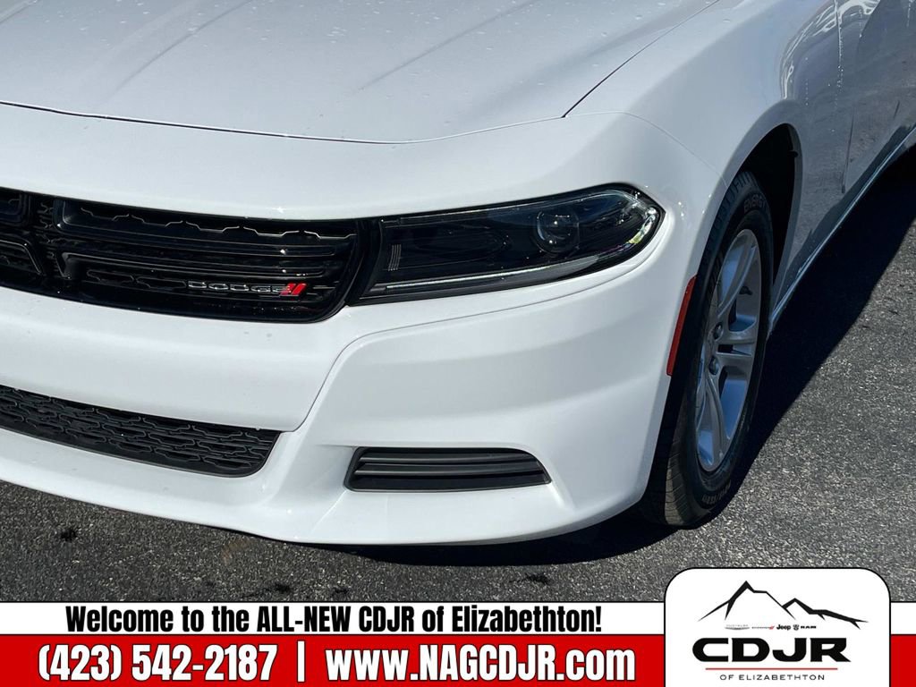 New 2023 Dodge Charger SXT w/ Cold Weather Package image 10
